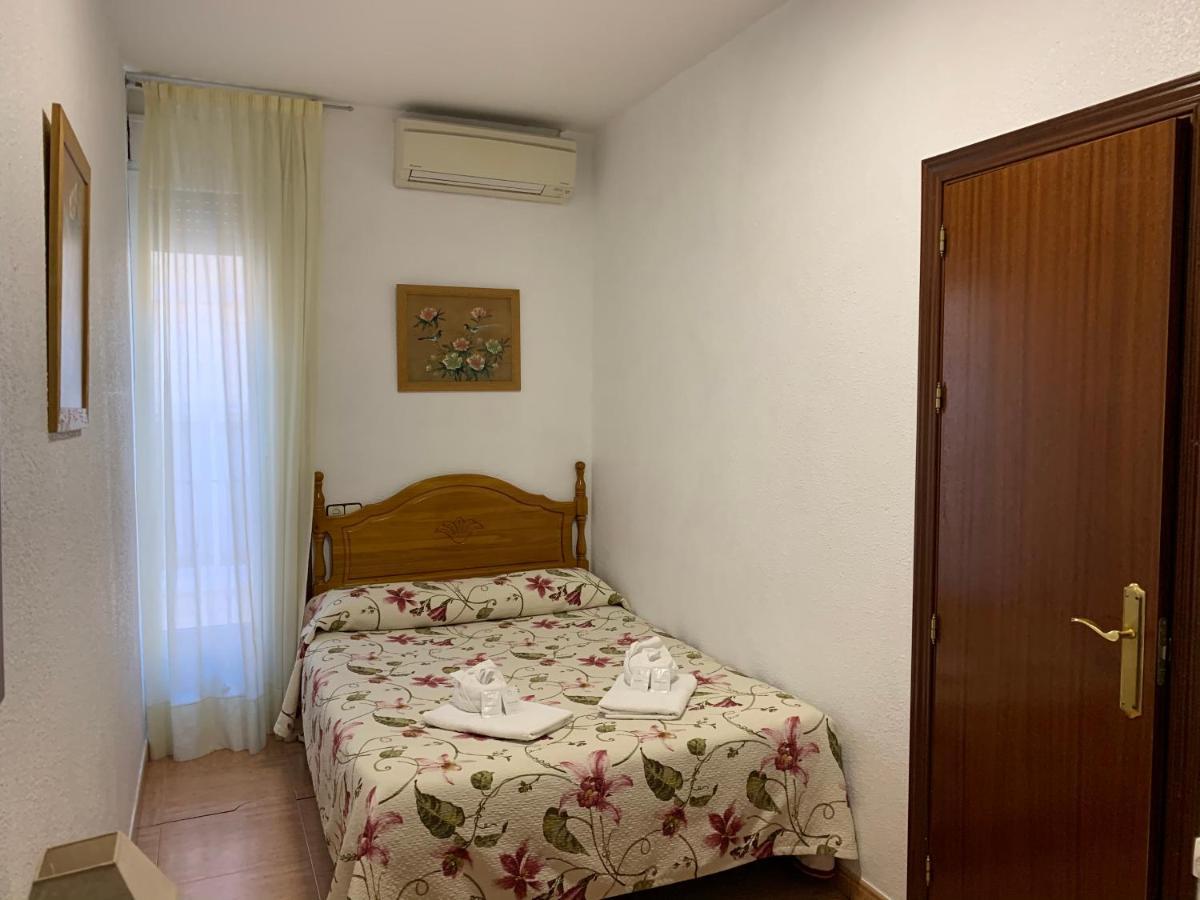 Hostal Internacional Μαδρίτη Εξωτερικό φωτογραφία